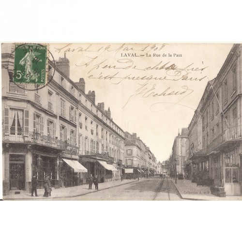 CPA Laval La Rue de la Paix (2)