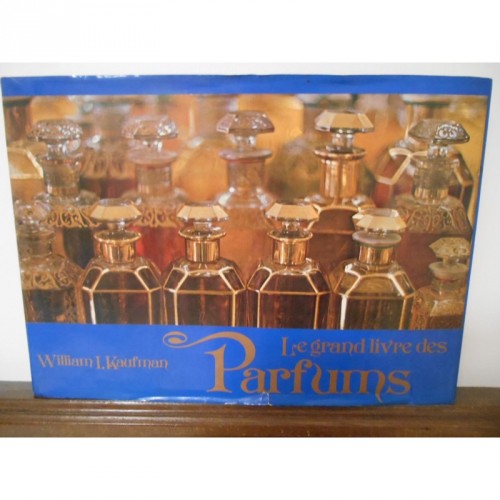 Le Grand Livre des Parfums