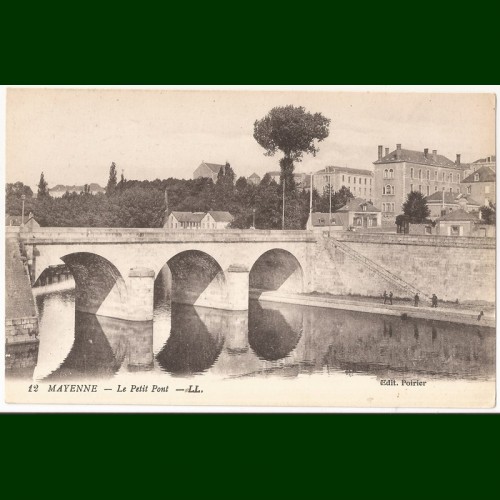 Mayenne "Le Petit Pont"